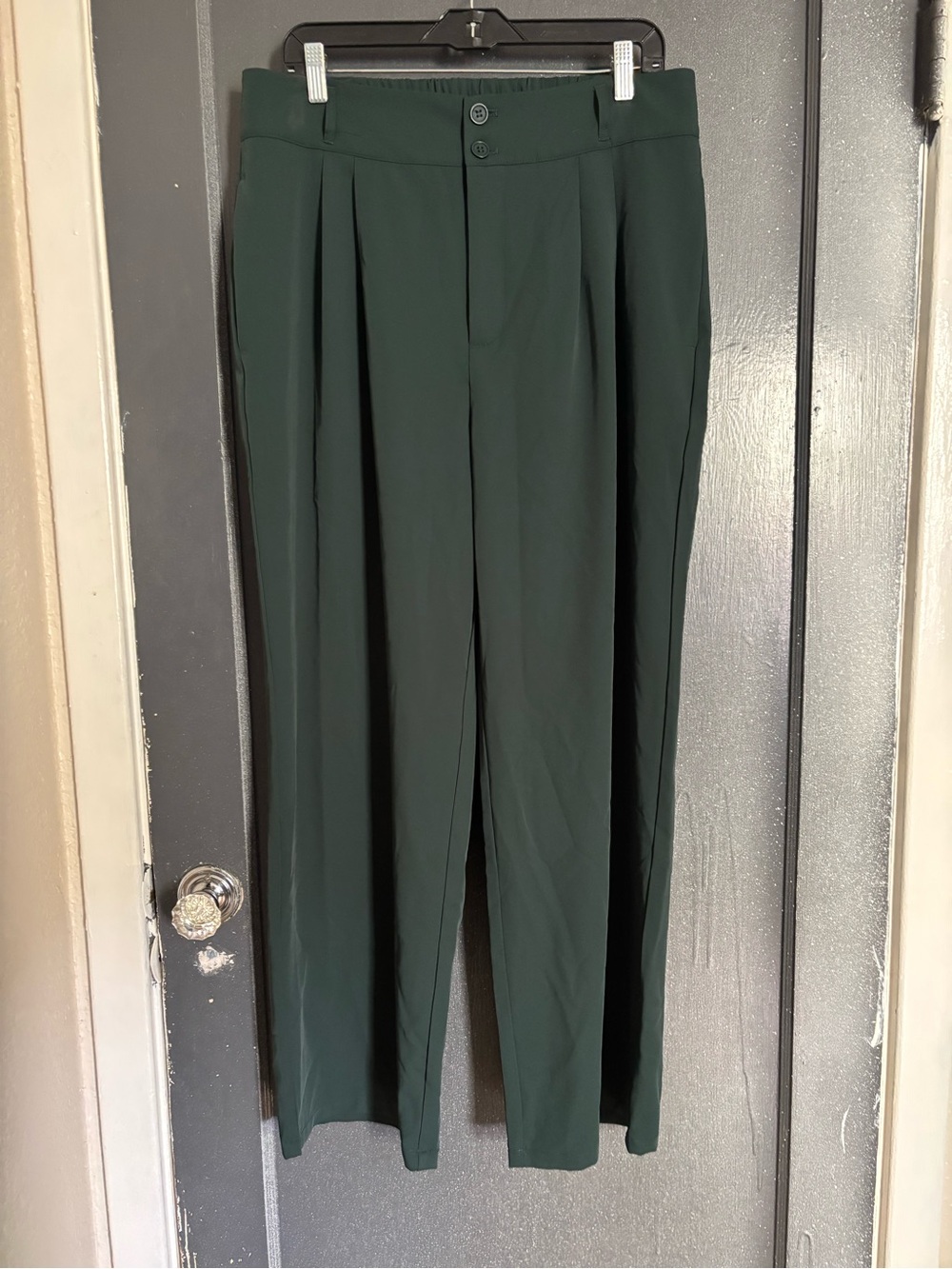 HALARA Dark Green High-Waist Pleated Trousers